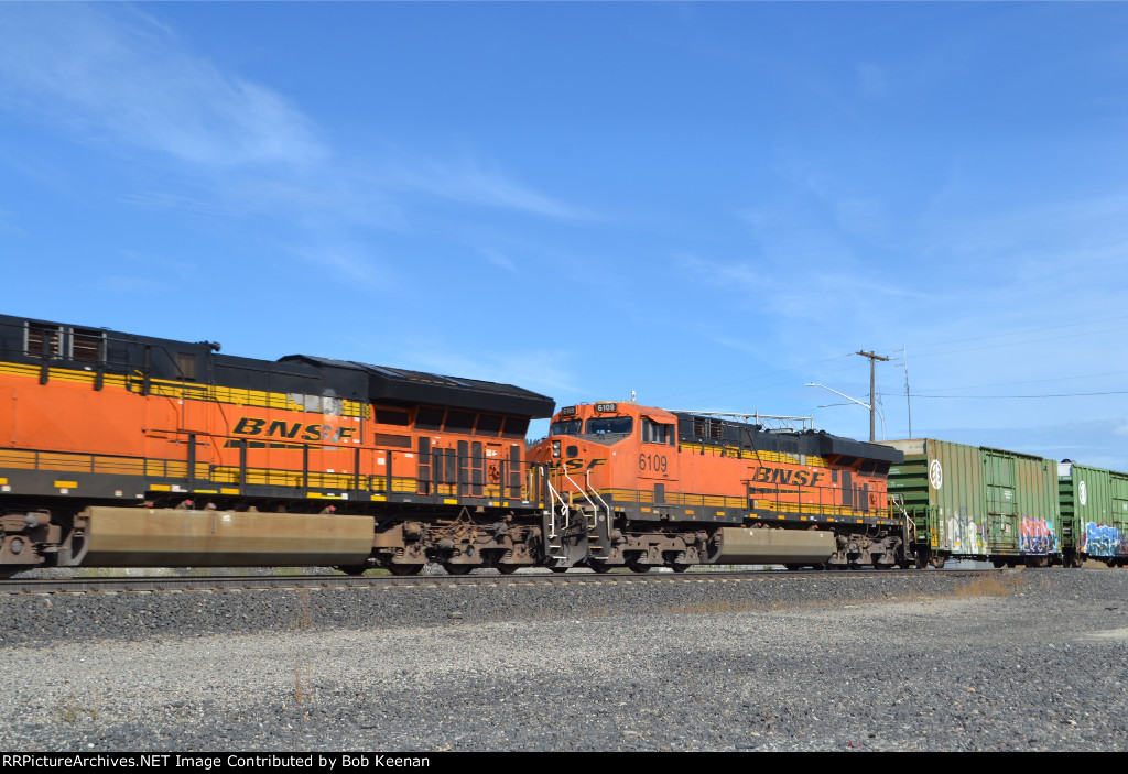 BNSF 6109